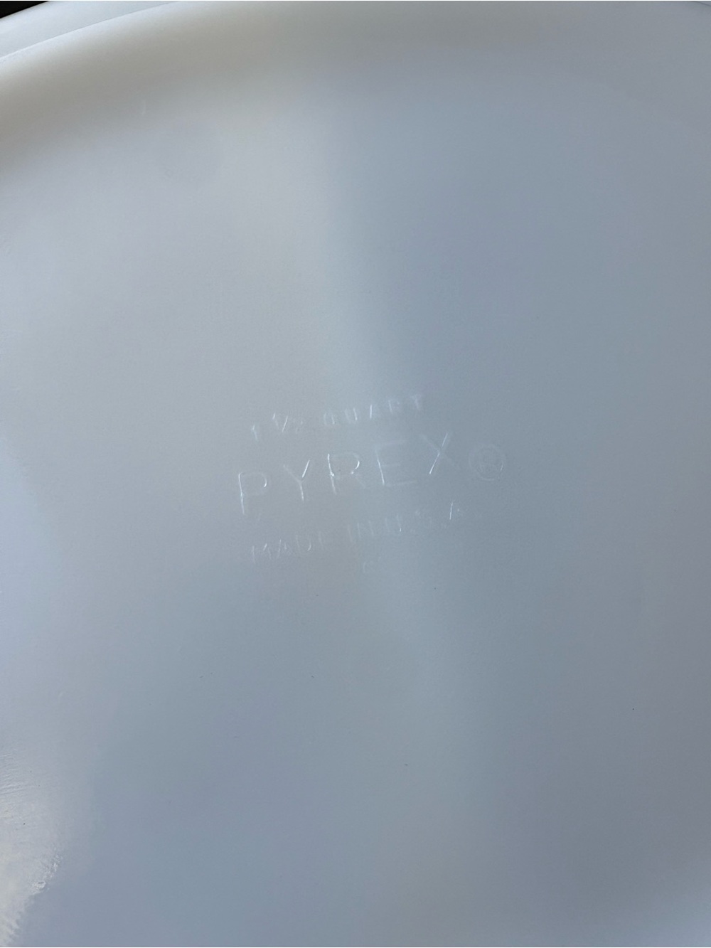 Pyrex Barbed Wire Divided Dish - Picture 6 of 13